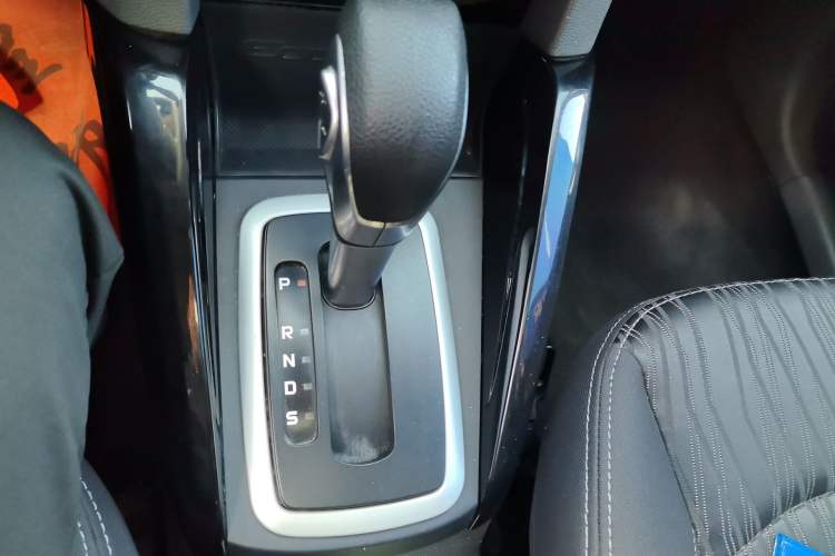 Used Ford EcoSport 2013 1.5L Automatic Prestige Model Gear Lever