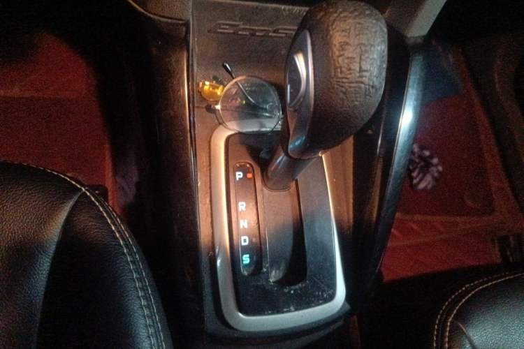 Used Ford EcoSport 2013 1.5L Automatic Prestige Model Gear Lever