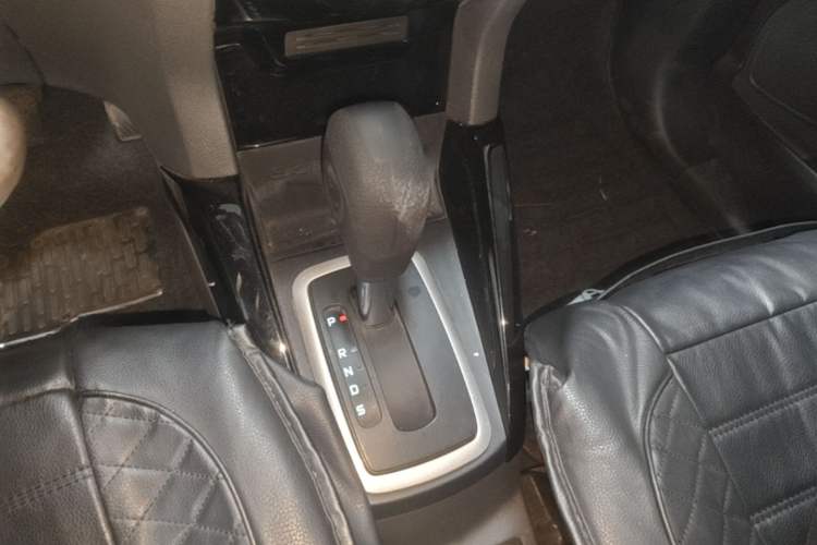 Used Ford EcoSport 2013 1.5L Automatic Fashion Model Gear Lever