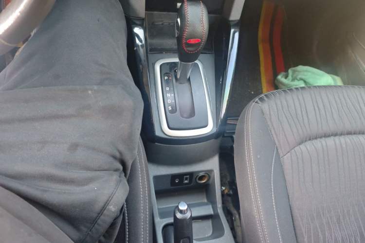 Used Ford EcoSport 2013 1.5L Automatic Prestige Model Gear Lever