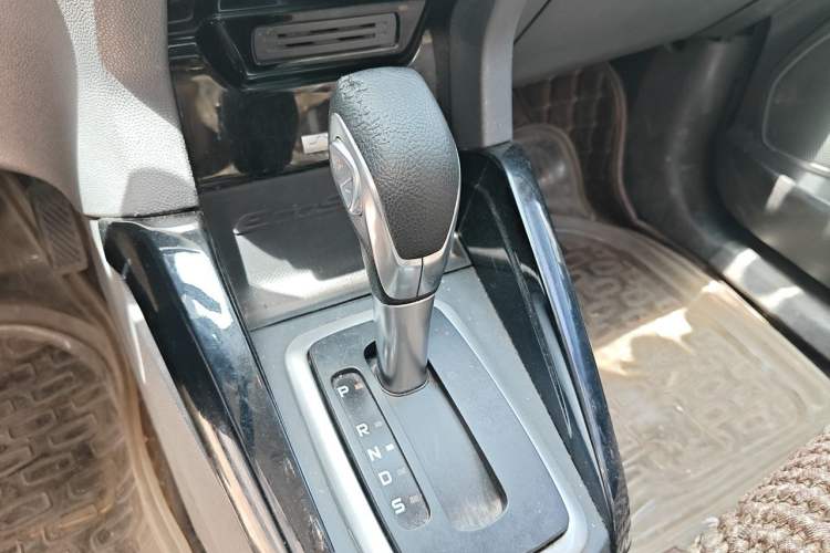 Used Ford EcoSport 2013 1.5L Automatic Prestige Model Gear Lever