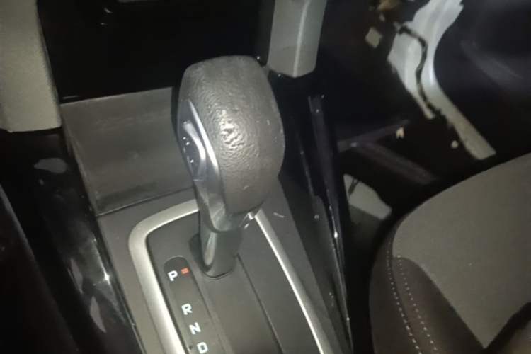 Used Ford EcoSport 2013 1.5L Automatic Fashion Model Gear Lever