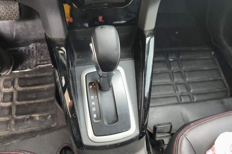 Used Ford EcoSport 2013 1.5L Automatic Fashion Model Gear Lever