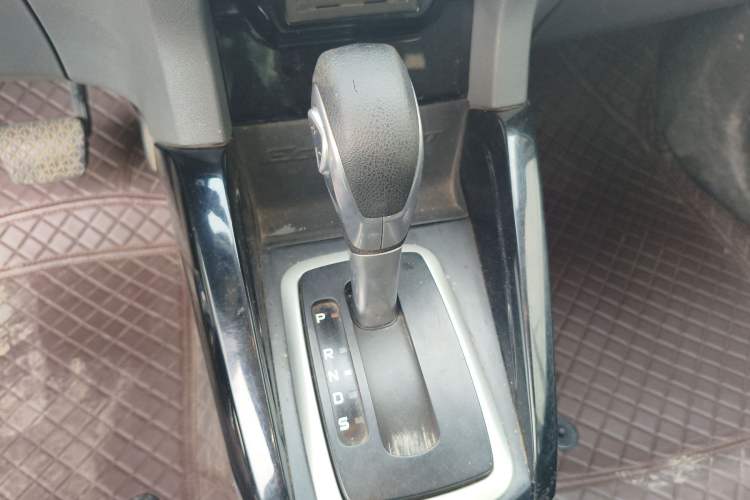 Used Ford EcoSport 2013 1.5L Automatic Fashion Model Gear Lever
