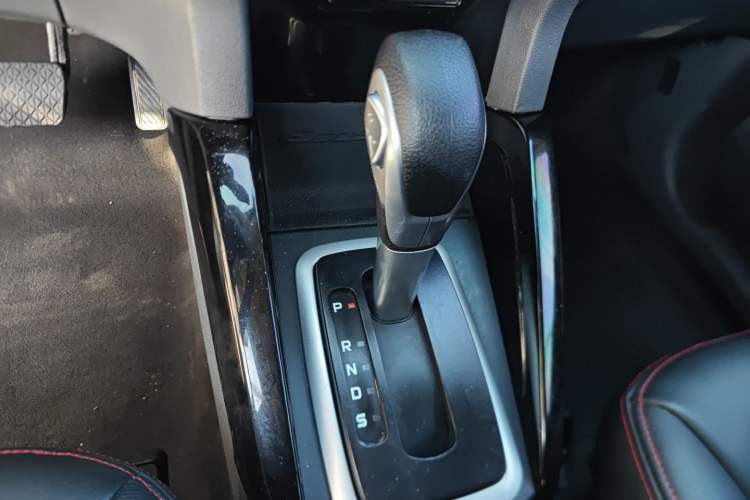 Used Ford EcoSport 2013 1.5L Automatic Fashion Model Gear Lever
