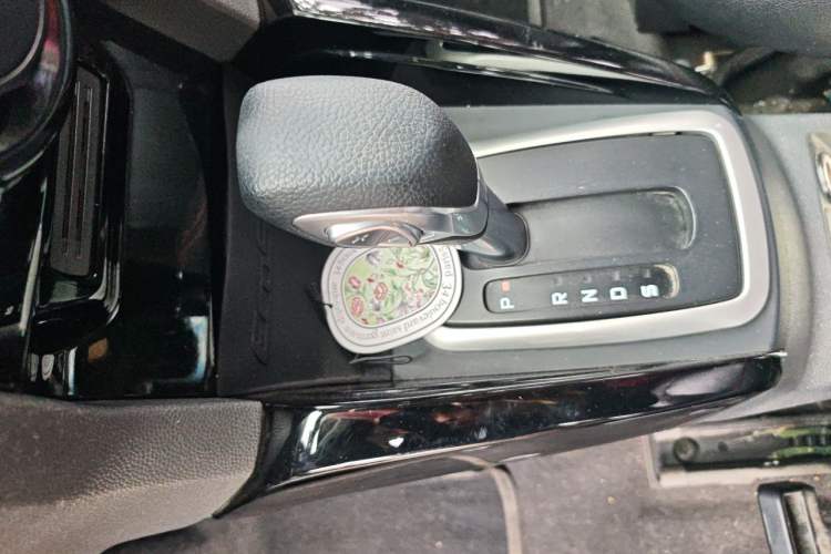 Used Ford EcoSport 2013 1.5L Automatic Fashion Model Gear Lever