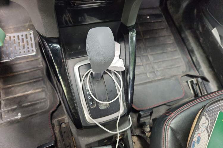 Used Ford EcoSport 2013 1.5L Automatic Fashion Model Gear Lever