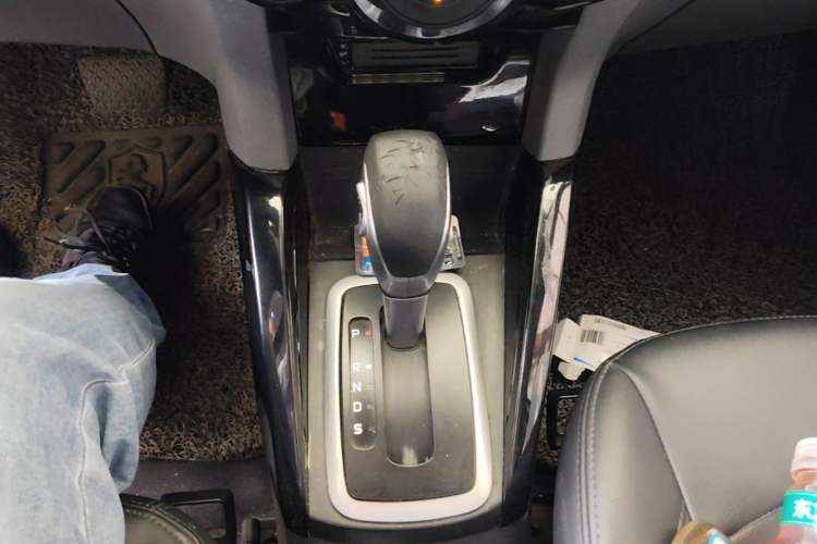 Used Ford EcoSport 2013 1.5L Automatic Fashion Model Gear Lever