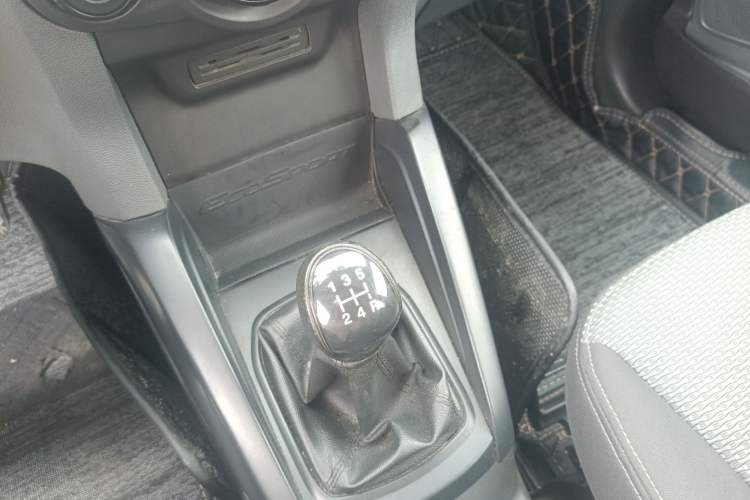 Used Ford EcoSport 2013 1.5L Manual Comfort Model Gear Lever