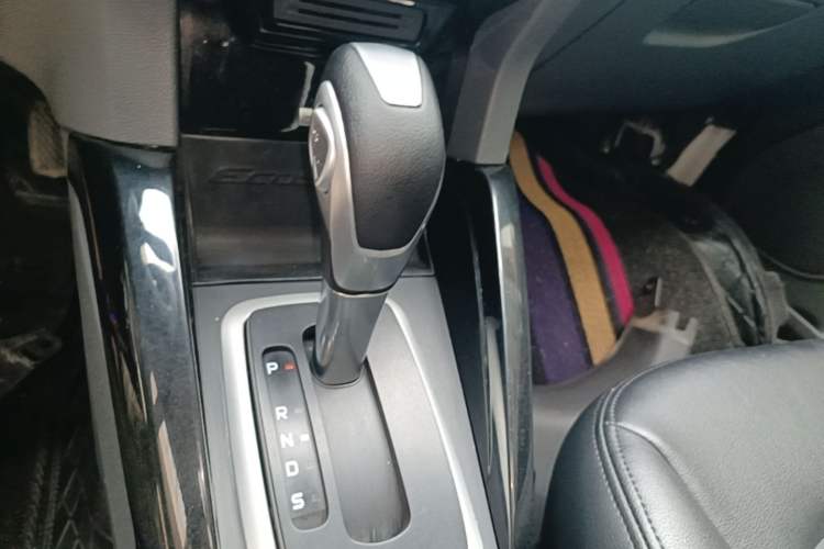 Used Ford EcoSport 2013 1.5L Automatic Prestige Model Gear Lever