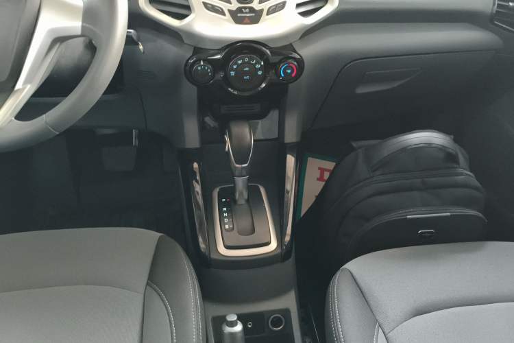 Used Ford EcoSport 2013 1.5L Automatic Fashion Model Gear Lever