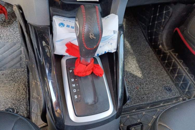 Used Ford EcoSport 2013 1.5L Automatic Fashion Model Gear Lever