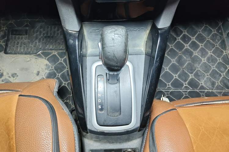 Used Ford EcoSport 2013 1.5L Automatic Fashion Model Gear Lever