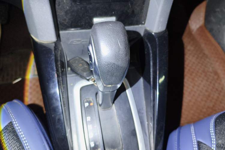 Used Ford EcoSport 2013 1.5L Automatic Prestige Model Gear Lever