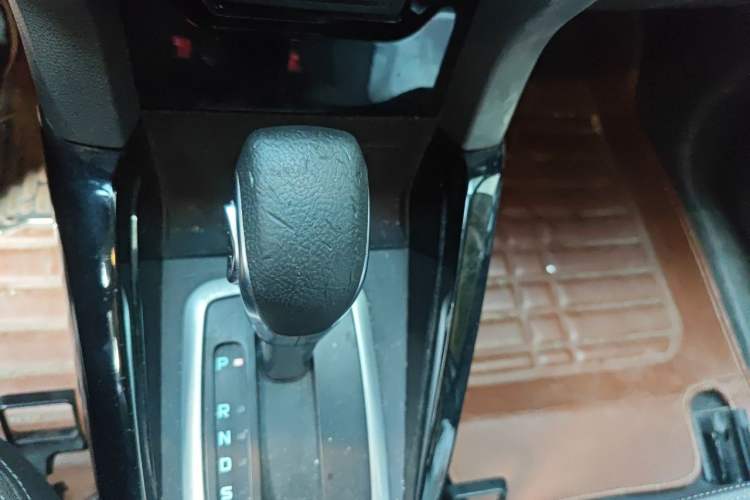 Used Ford EcoSport 2013 1.5L Automatic Fashion Model Gear Lever