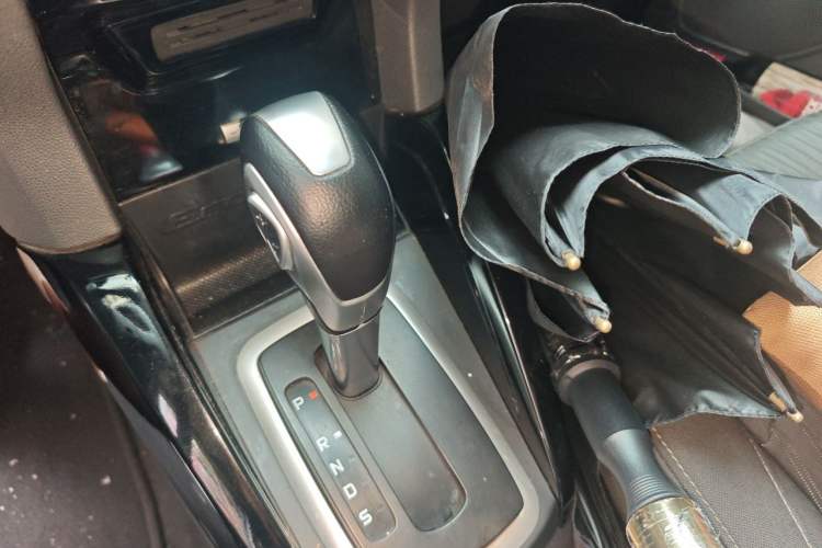 Used Ford EcoSport 2013 1.5L Automatic Prestige Model Gear Lever