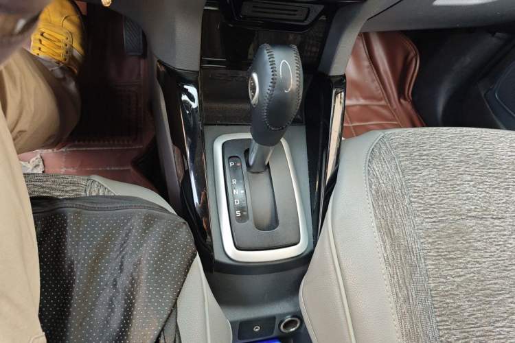 Used Ford EcoSport 2013 1.5L Automatic Fashion Model Gear Lever