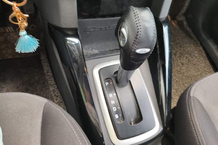 Used Ford EcoSport 2013 1.5L Automatic Fashion Model Gear Lever