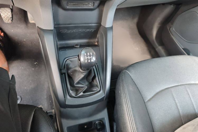 Used Ford EcoSport 2013 1.5L Manual Comfort Model Gear Lever