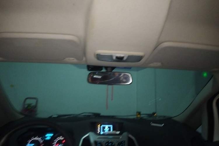 Used Ford EcoSport 2013 1.5L Automatic Fashion Model Headliner