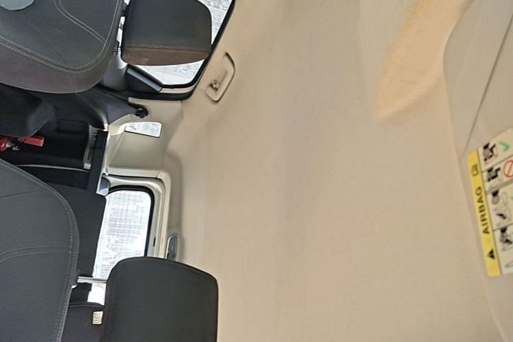 Used Ford EcoSport 2013 1.5L Automatic Fashion Model Headliner