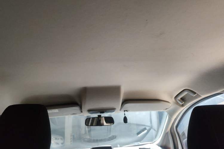 Used Ford EcoSport 2013 1.5L Manual Comfort Model Headliner