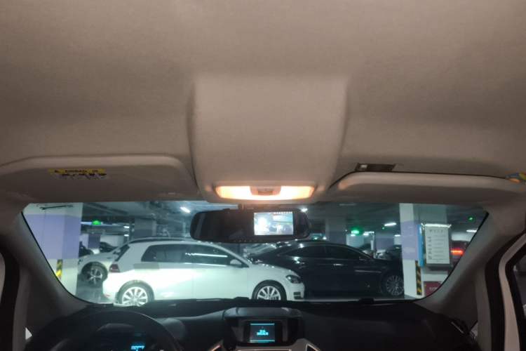 Used Ford EcoSport 2013 1.5L Automatic Fashion Model Headliner