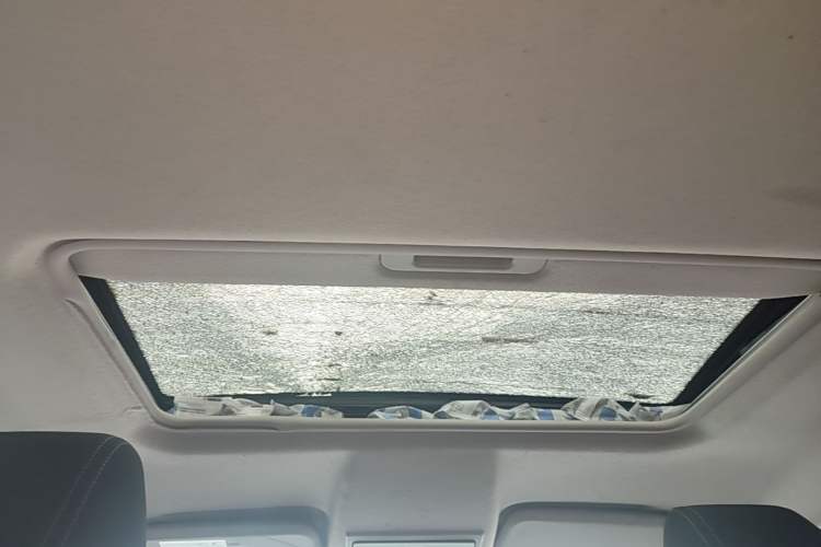 Used Ford EcoSport 2013 1.0L GTDi Manual Luxury Model Headliner