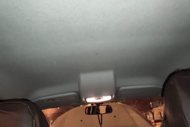Used Ford EcoSport 2013 1.5L Automatic Fashion Model Headliner