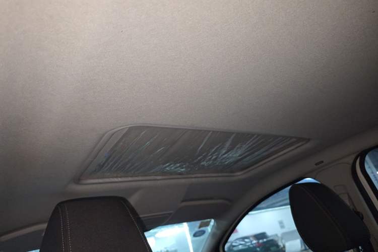 Used Ford EcoSport 2013 1.5L Manual Luxury Model Headliner