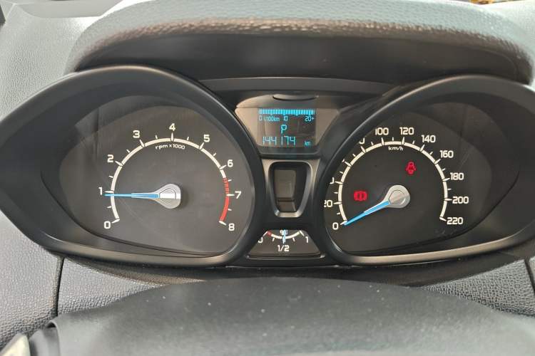 Used Ford EcoSport 2013 1.5L Automatic Fashion Model Instrument Cluster