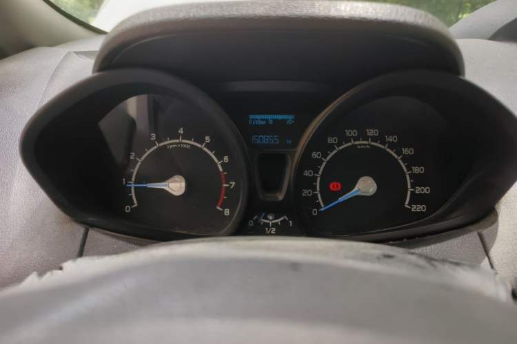 Used Ford EcoSport 2013 1.5L Manual Comfort Model Instrument Cluster