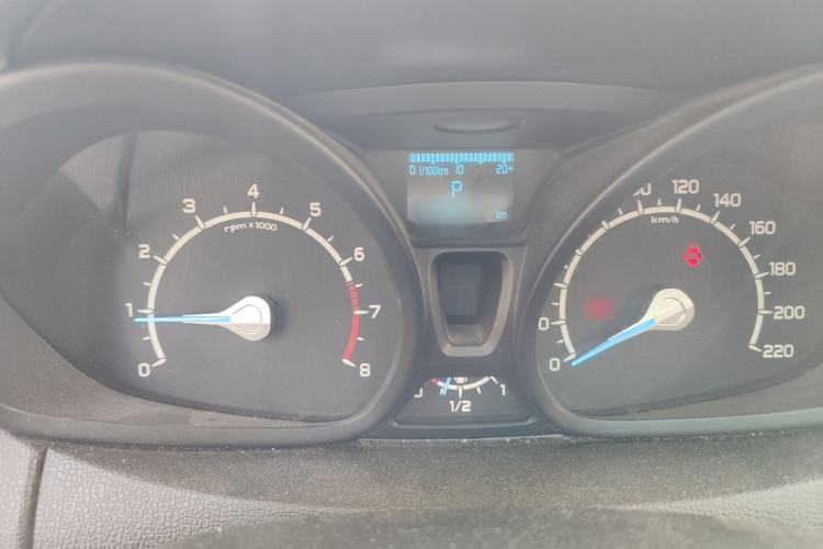 Used Ford EcoSport 2013 1.5L Automatic Fashion Model Instrument Cluster