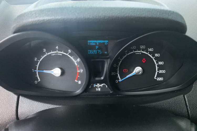 Used Ford EcoSport 2013 1.5L Automatic Fashion Model Instrument Cluster