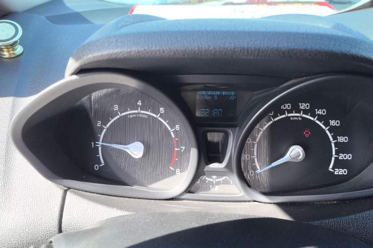 Used Ford EcoSport 2013 1.5L Manual Comfort Model Instrument Cluster
