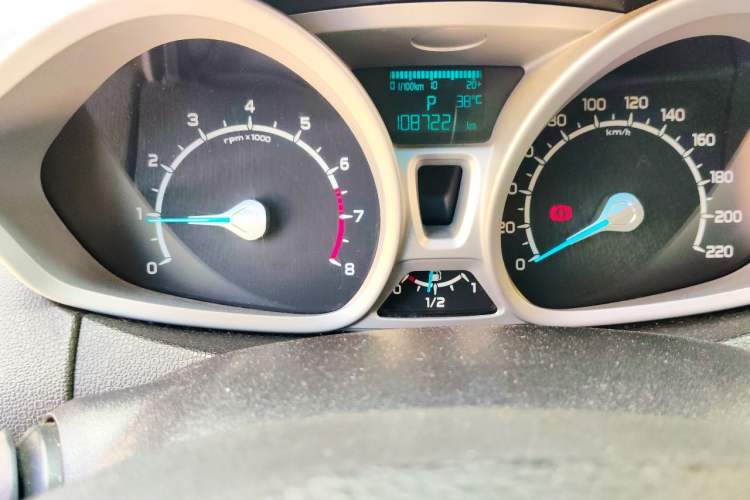 Used Ford EcoSport 2013 1.5L Automatic Prestige Model Instrument Cluster