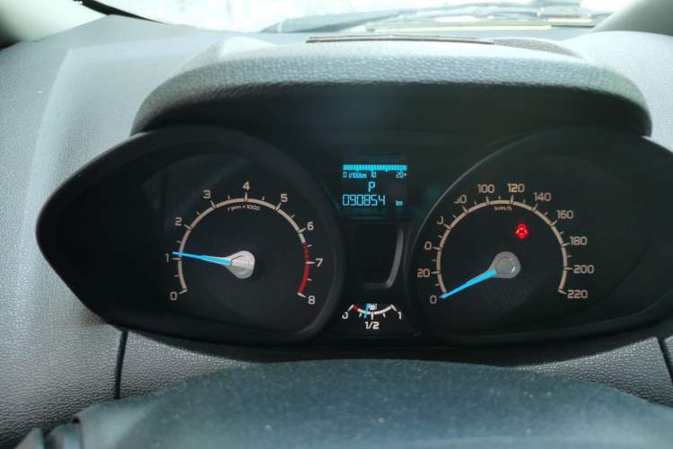 Used Ford EcoSport 2013 1.5L Automatic Fashion Model Instrument Cluster