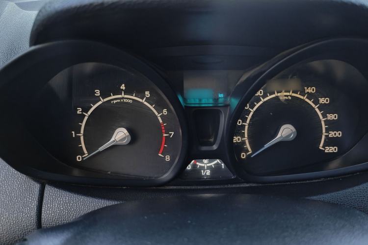 Used Ford EcoSport 2013 1.5L Automatic Fashion Model Instrument Cluster
