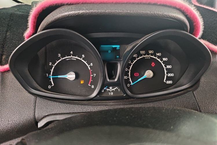 Used Ford EcoSport 2013 1.5L Automatic Fashion Model Instrument Cluster
