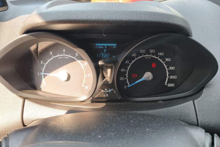 Used Ford EcoSport 2013 1.5L Automatic Fashion Model Instrument Cluster
