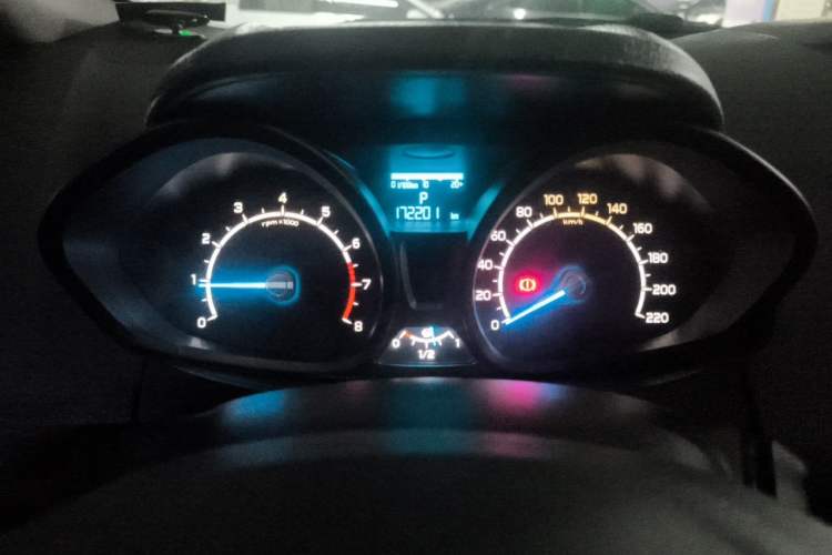 Used Ford EcoSport 2013 1.5L Automatic Fashion Model Instrument Cluster