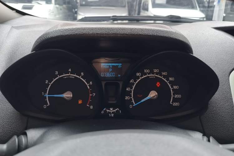Used Ford EcoSport 2013 1.5L Automatic Fashion Model Instrument Cluster