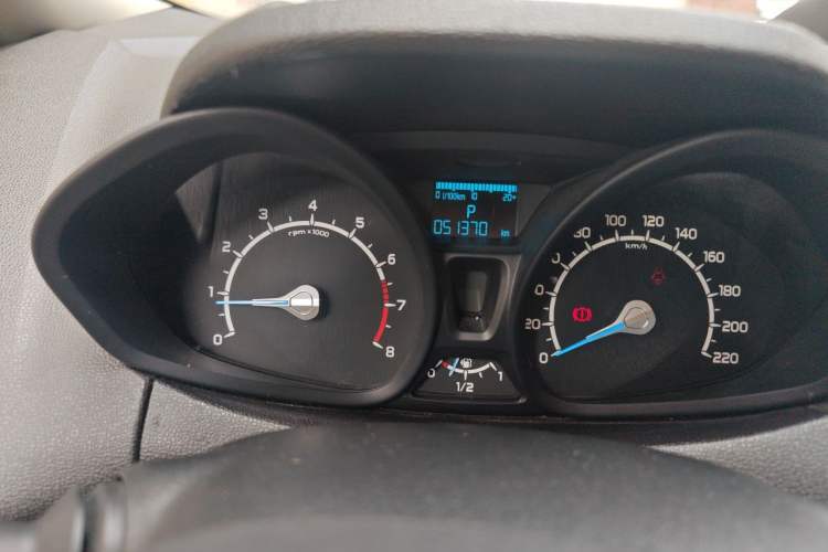 Used Ford EcoSport 2013 1.5L Automatic Fashion Model Instrument Cluster
