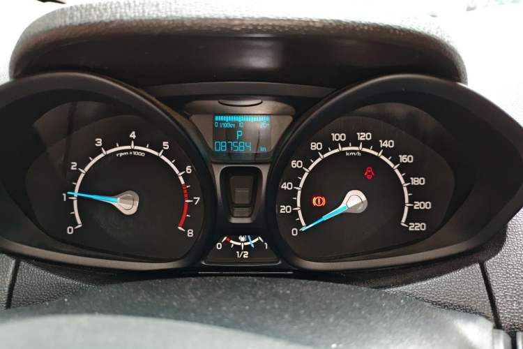 Used Ford EcoSport 2013 1.5L Automatic Fashion Model Instrument Cluster