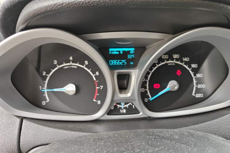 Used Ford EcoSport 2013 1.5L Manual Luxury Model Instrument Cluster