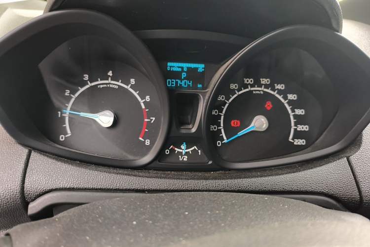 Used Ford EcoSport 2013 1.5L Automatic Fashion Model Instrument Cluster