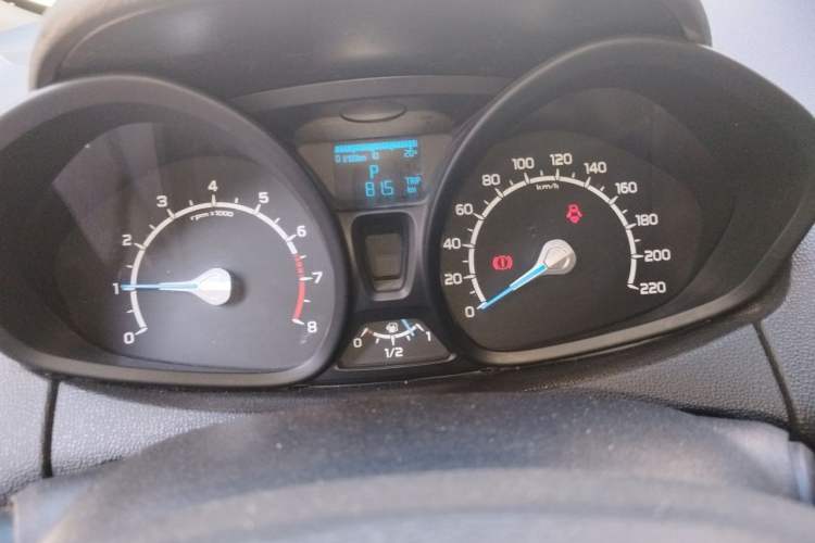 Used Ford EcoSport 2013 1.5L Automatic Fashion Model Instrument Cluster