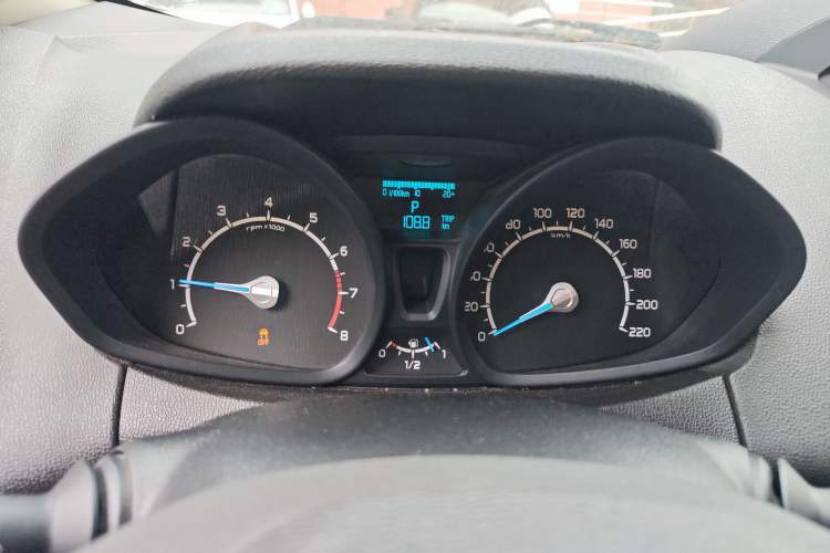 Used Ford EcoSport 2013 1.5L Automatic Fashion Model Instrument Cluster