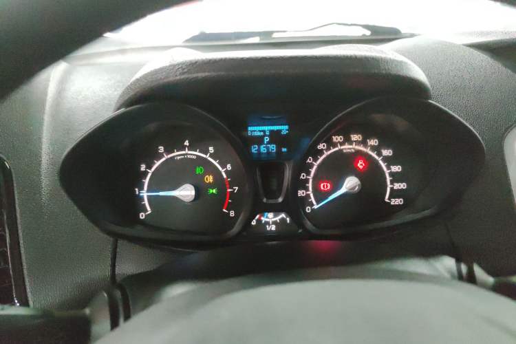 Used Ford EcoSport 2013 1.5L Automatic Fashion Model Instrument Cluster
