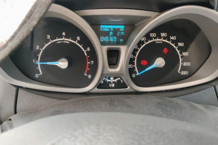 Used Ford EcoSport 2013 1.5L Automatic Prestige Model Instrument Cluster